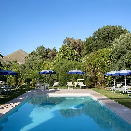 Primavilla Relais לינה וארוחת בוקר 4*