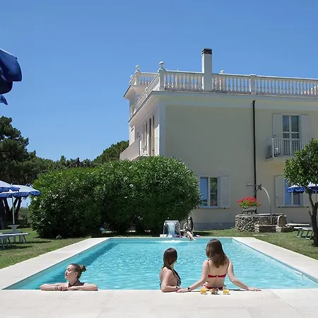 Primavilla Relais לינה וארוחת בוקר 4*