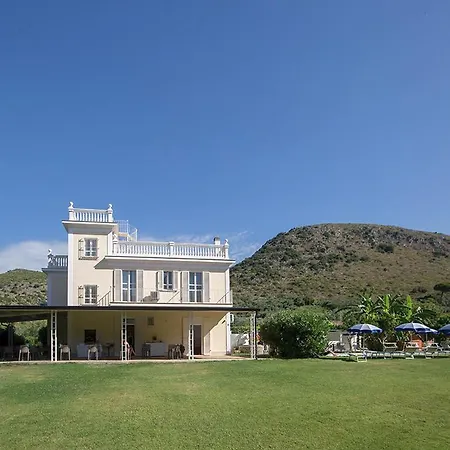 לינה וארוחת בוקר Primavilla Relais 4*